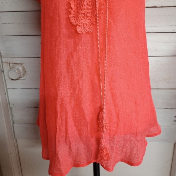 Jella C Coral Lace Sleeveless Top Small Boho Keyhole Back V-Neck Coastal Beachy - Picture 3 of 12
